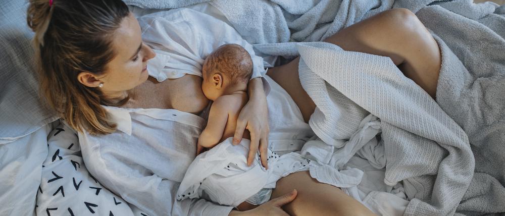 Was dein Körper im Wochenbett wirklich braucht