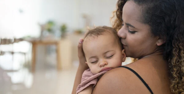 Warum dein Baby ständig getragen werden möchte